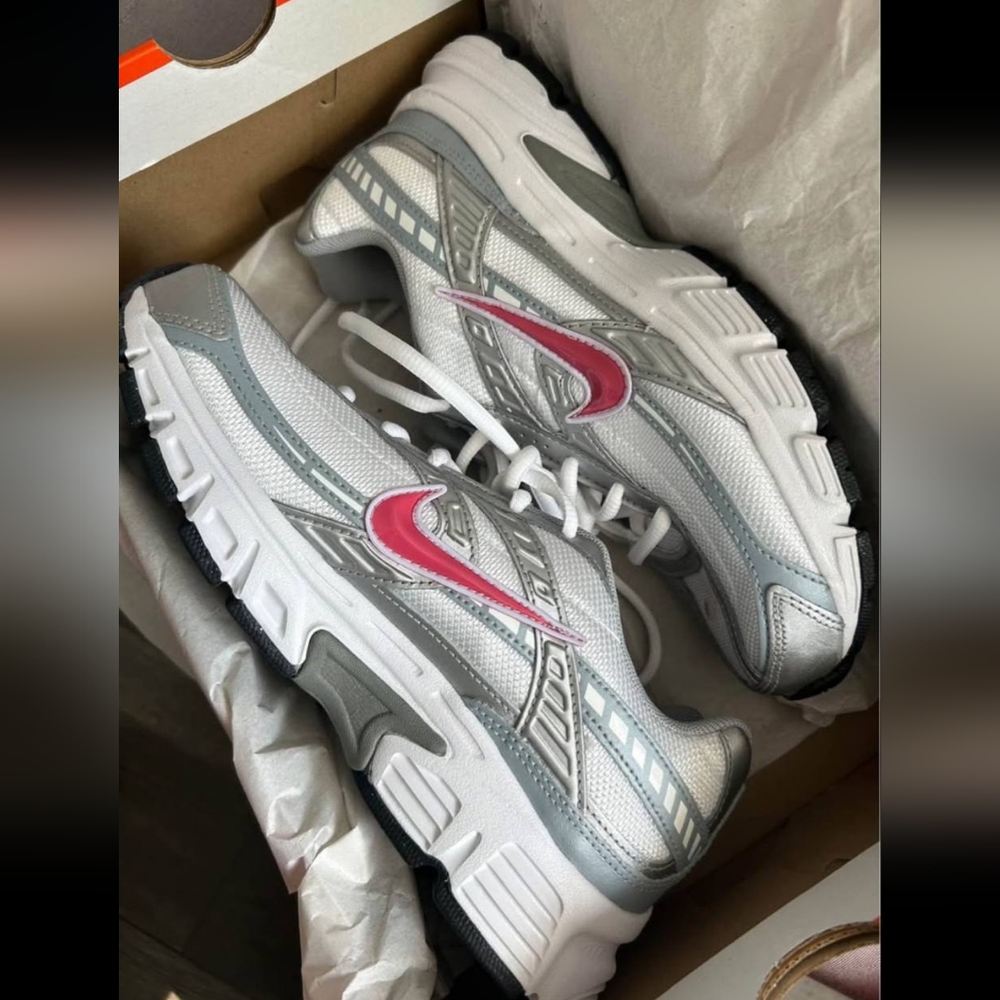 NIKE initiator women's shoes - Picture 4 of 5